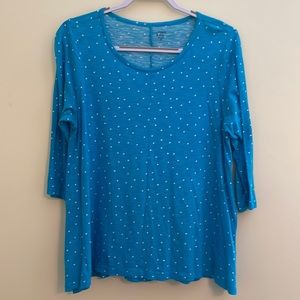 crown & ivy blue and white polka dot tee